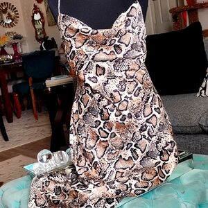 💗Fashion nova snake skin silk dress sexy